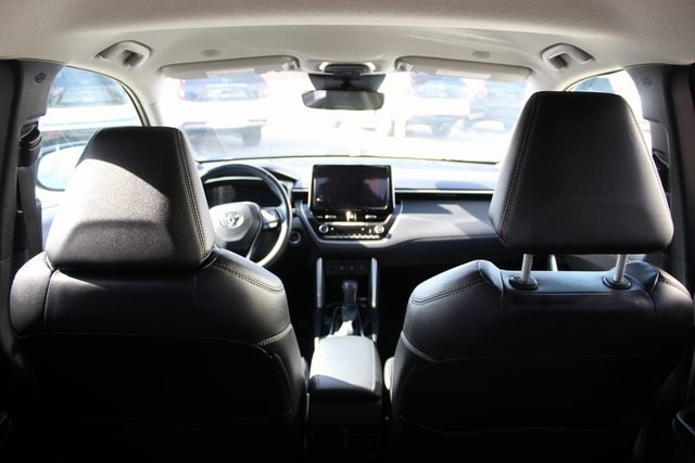 2023 Toyota Corolla Cross XLE - Photo 16