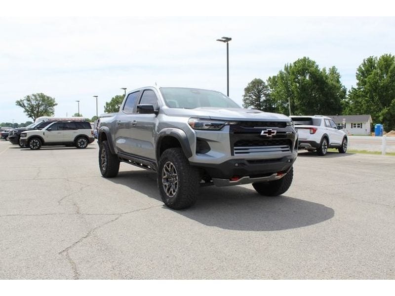 2024 Chevrolet Colorado ZR2 - Photo 7