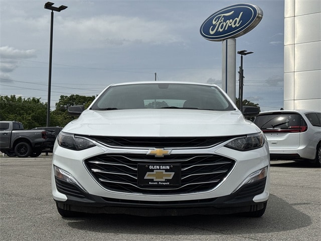 Used 2019 Chevrolet Malibu 1LS with VIN 1G1ZB5ST8KF124788 for sale in Paragould, AR