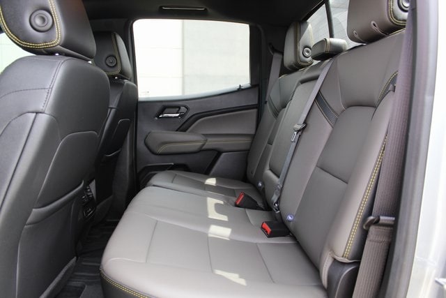 2024 Chevrolet Colorado ZR2 - Photo 13