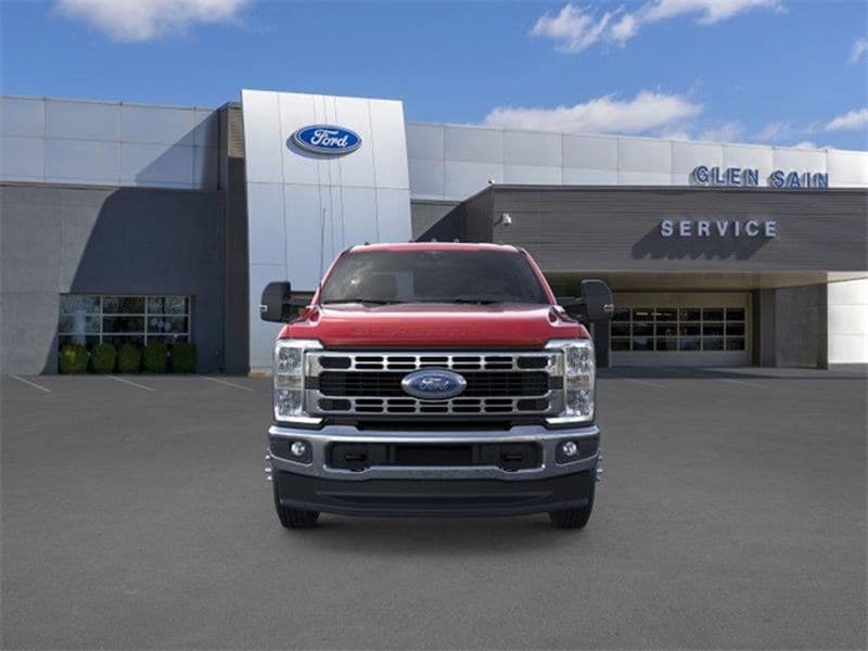 2025 Ford F-350 Super Duty Chassis Cab XLT - Photo 6