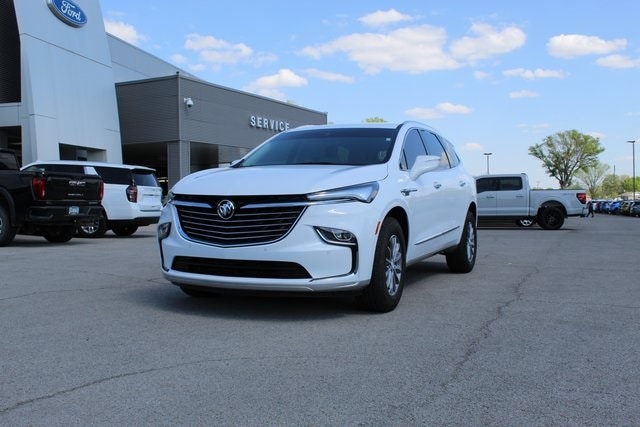 2024 Buick Enclave Essence's photo