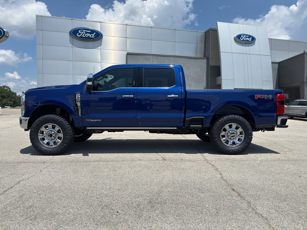 New 2026 Ford Super Duty F-250® Lariat® TRUCK