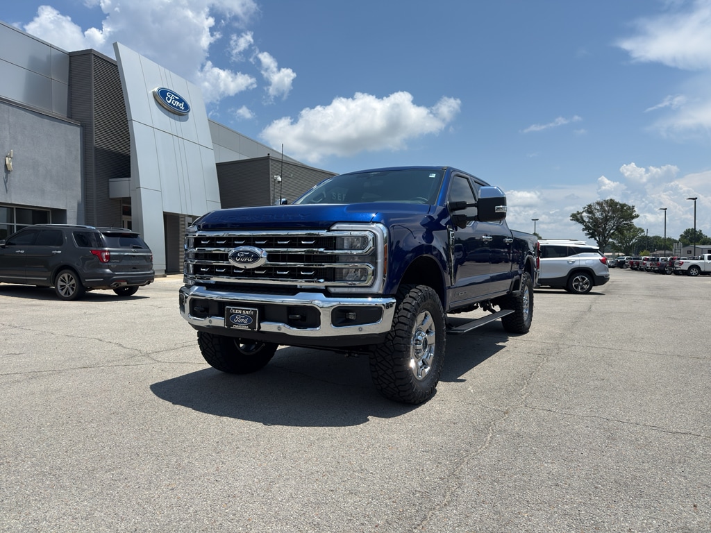 New 2026 Ford Super Duty F-250® Lariat® TRUCK