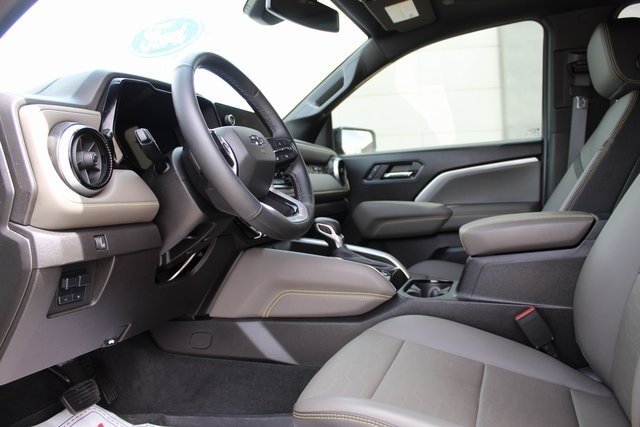 2024 Chevrolet Colorado ZR2 - Photo 12