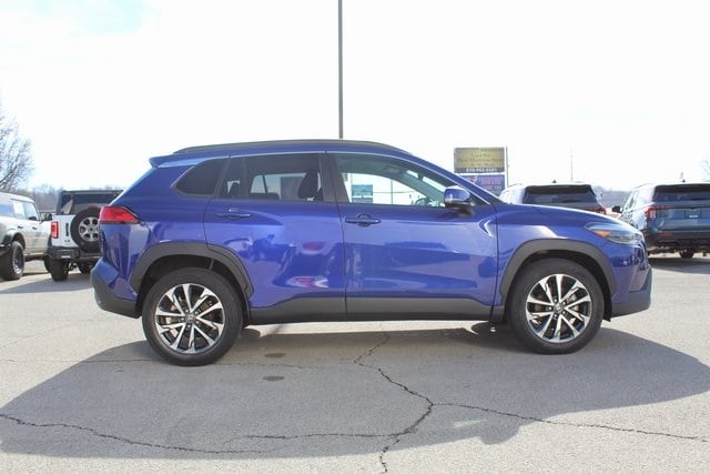 2023 Toyota Corolla Cross XLE - Photo 6