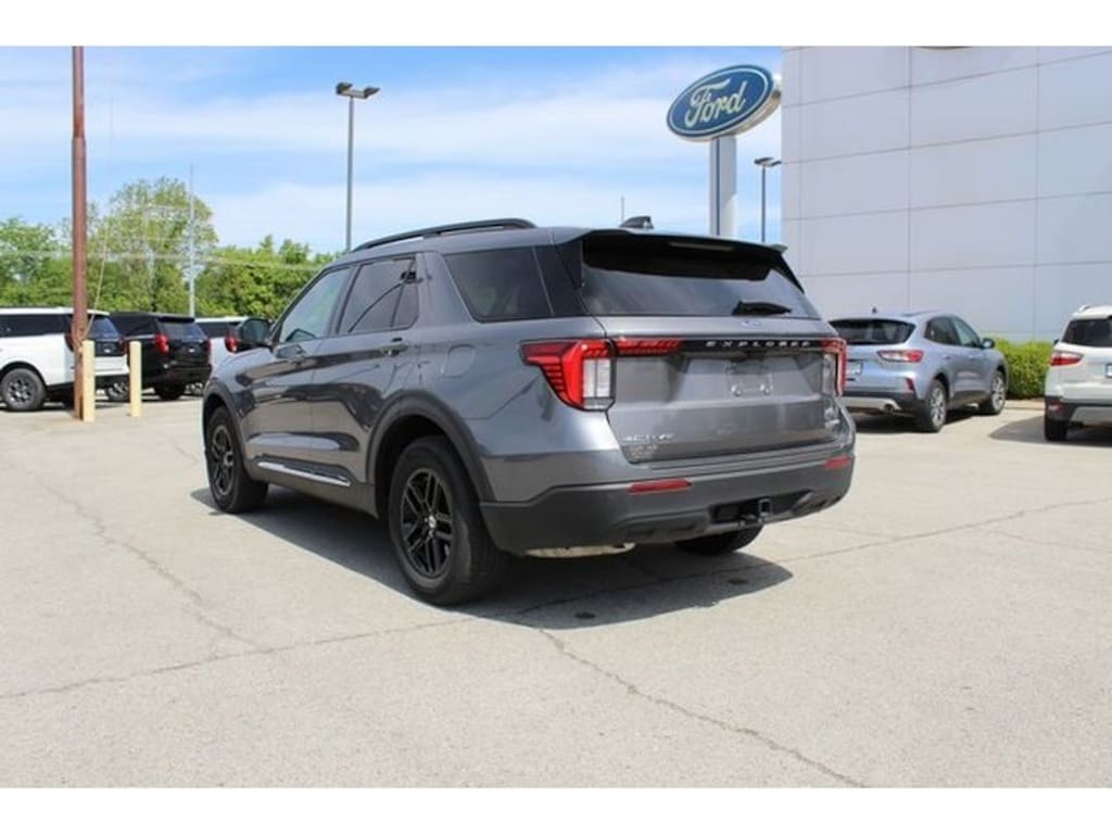 Used 2025 Ford Explorer Active Sport Utility