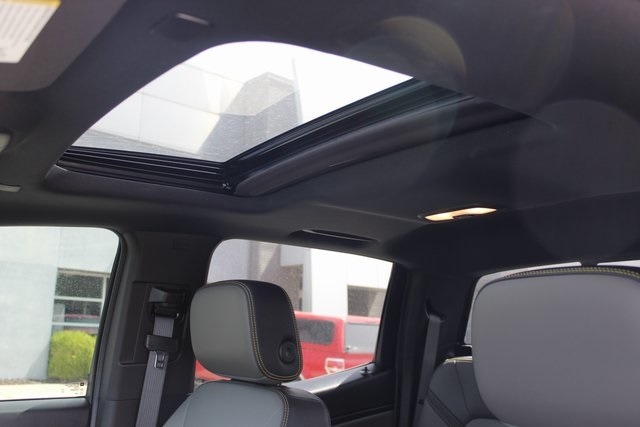2024 Chevrolet Colorado ZR2 - Photo 29