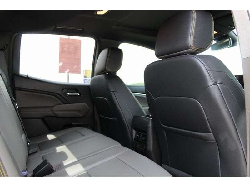 2024 Chevrolet Colorado ZR2 - Photo 18