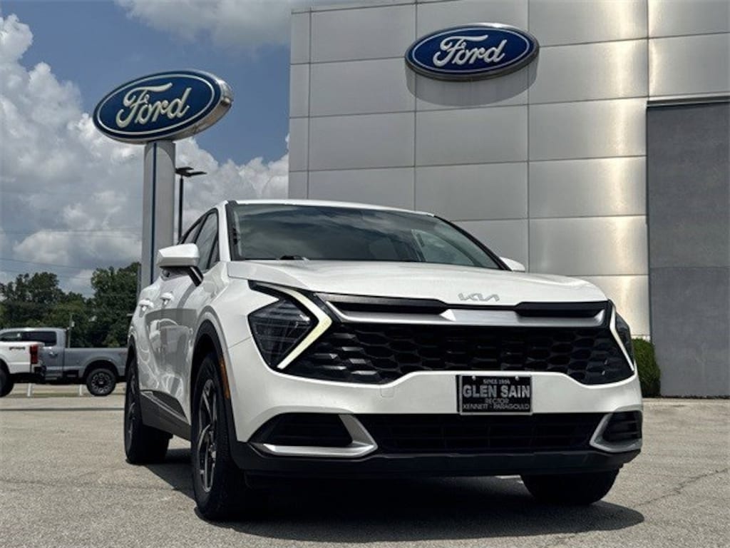 Used 2024 Kia Sportage LX SUV