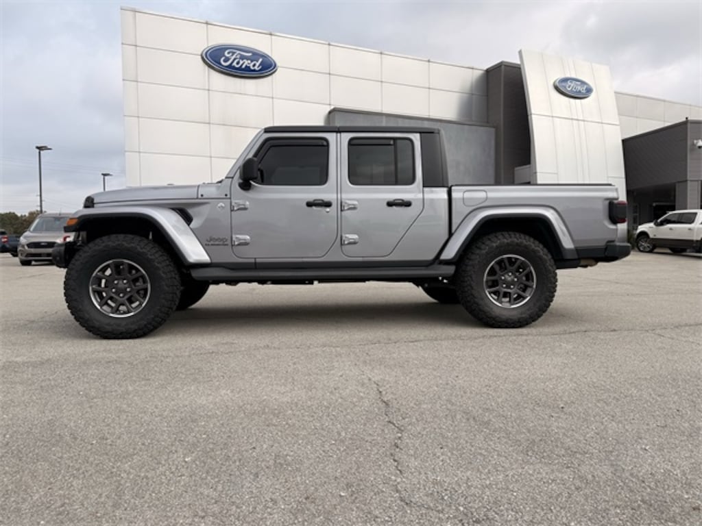 Used 2020 Jeep Gladiator Overland Truck Crew Cab