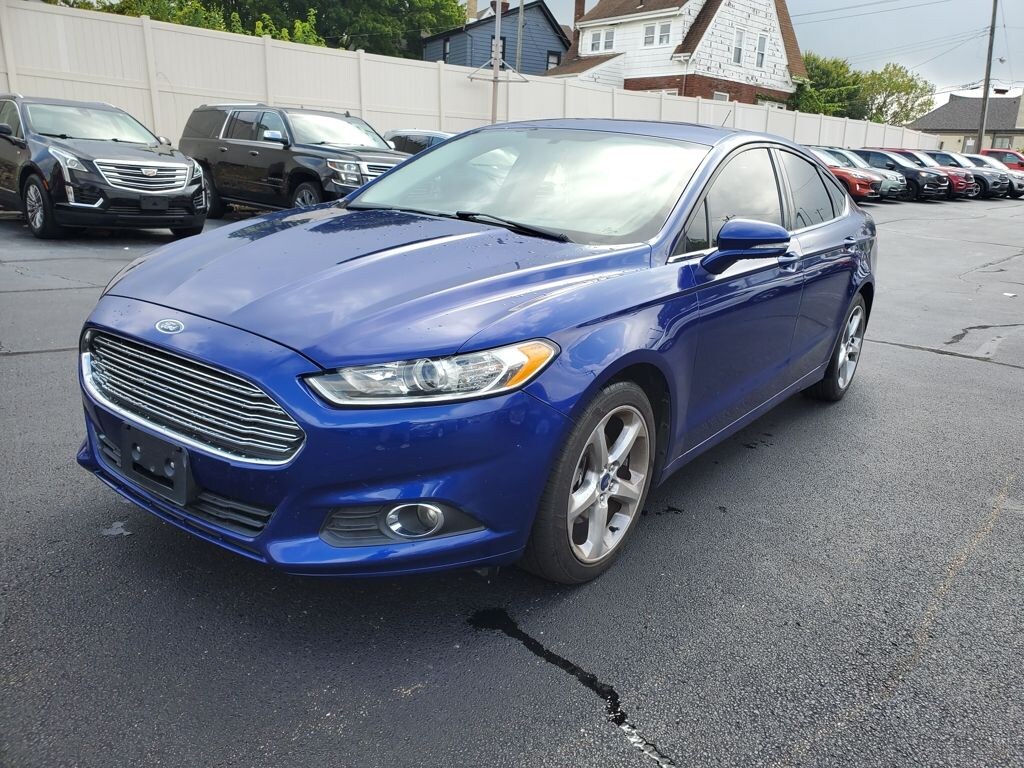 Used 2015 Ford Fusion SE Sedan