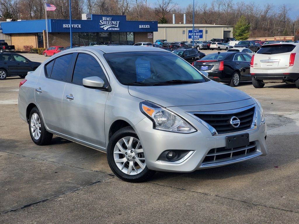2018 Nissan Versa Sedan SV's photo