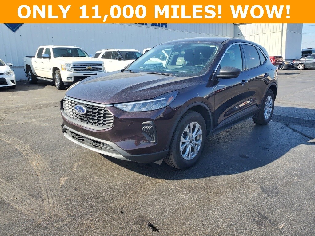 2023 Ford Escape Active photo 2