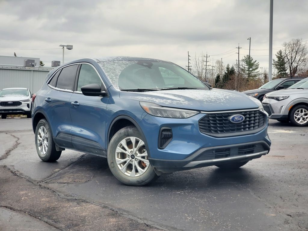 2024 Ford Escape Active's photo