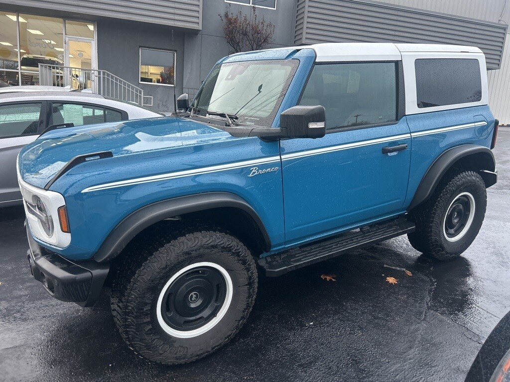 2024 Ford Bronco Heritage Limited First Edition photo 3