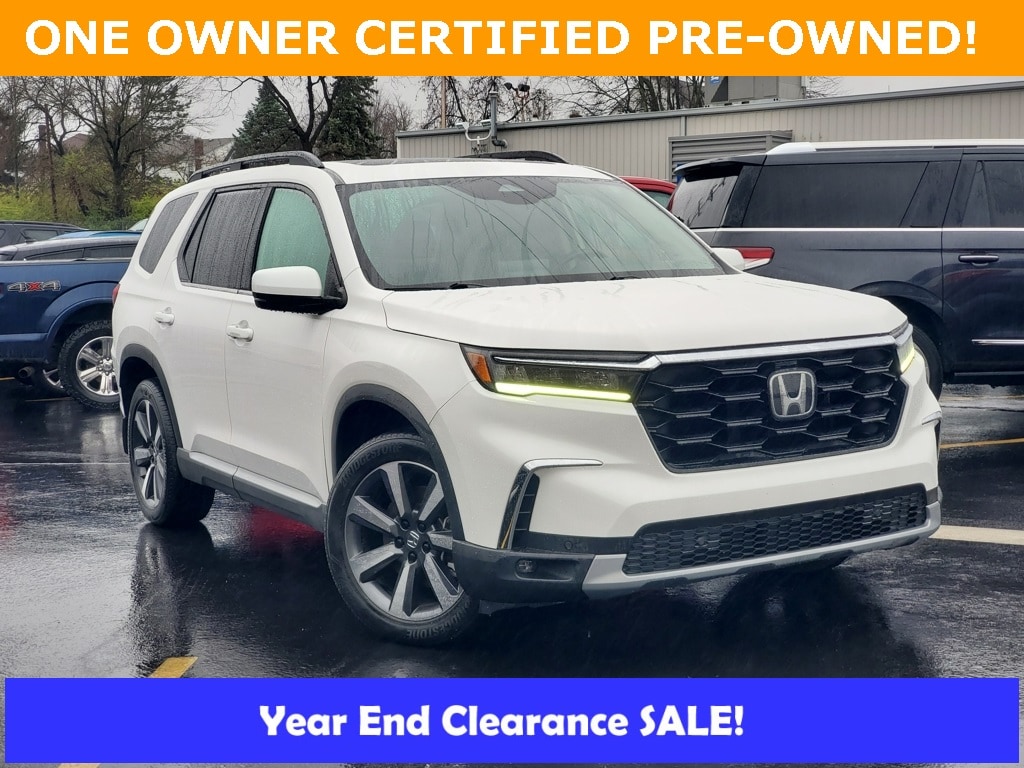 2023 Honda Pilot Touring's photo