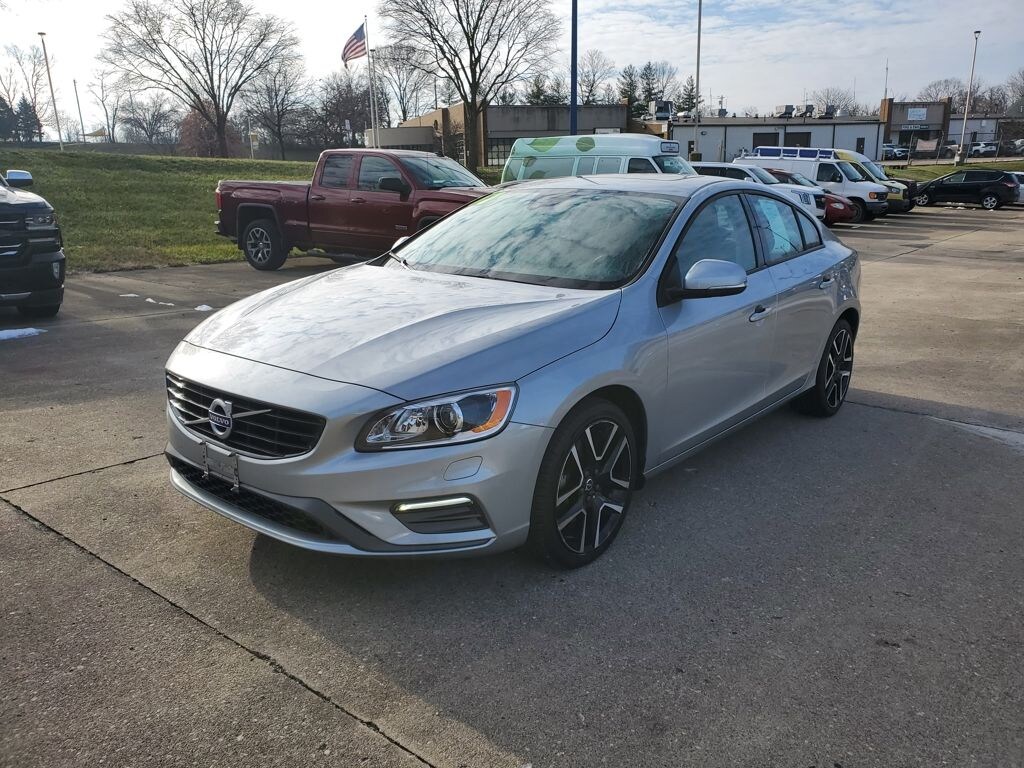 Certified 2017 Volvo S60 T5 Dynamic Sedan