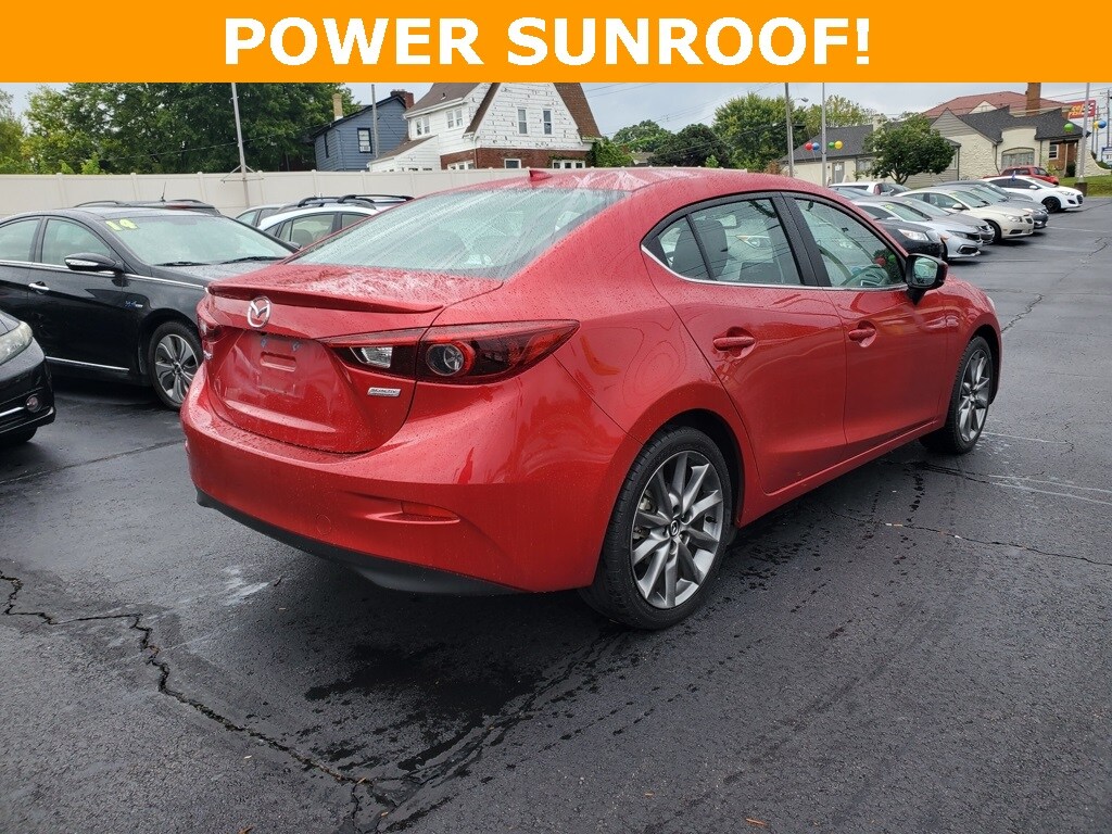 2018 Mazda Mazda3 Grand Touring photo 3