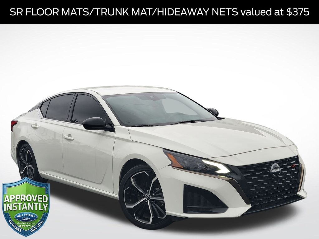 2024 Nissan Altima SR