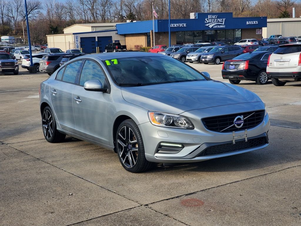 2017 Volvo S60 T5 Dynamic's photo