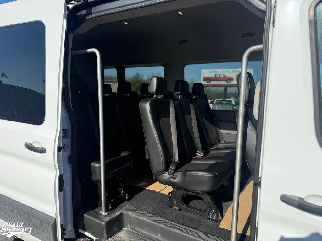 2023 Ford Transit Passenger Van XL - Photo 9