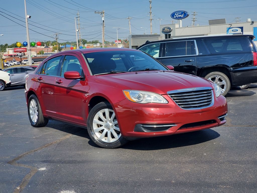 2013 Chrysler 200 Touring