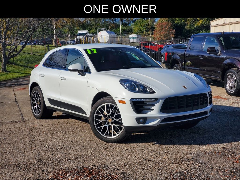 2017 Porsche Macan S's photo