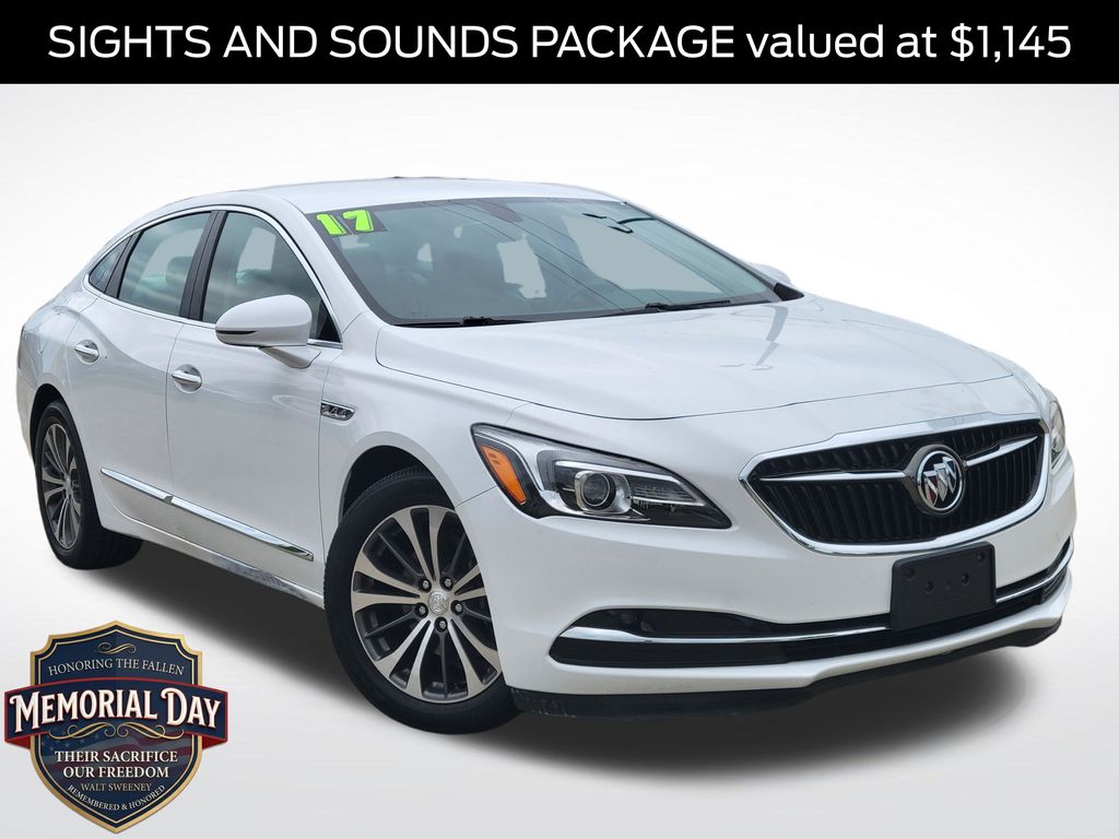 2017 Buick LaCrosse Essence's photo