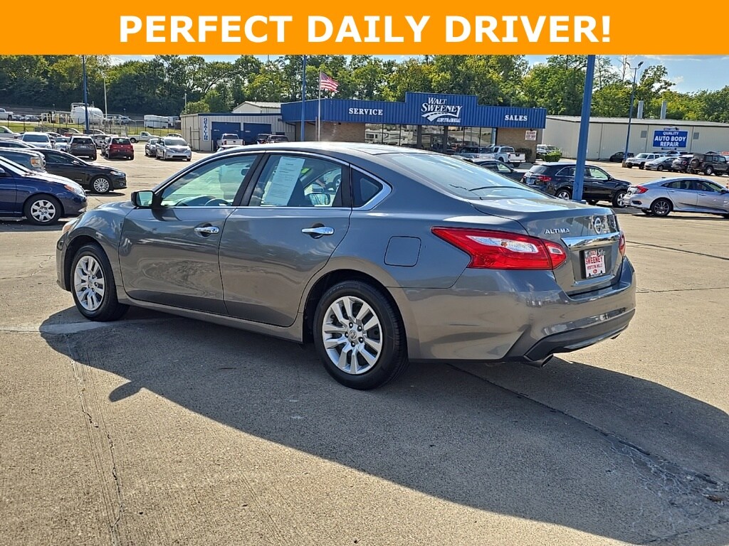 2016 Nissan Altima 2.5 S photo 3