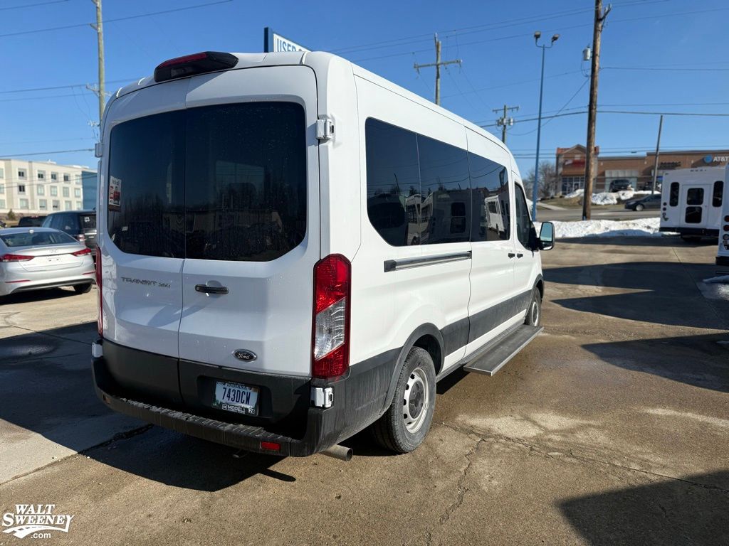 2023 Ford Transit Passenger Van XL - Photo 5