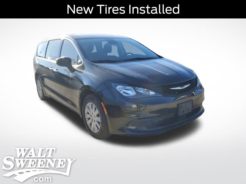 2021 Chrysler Voyager L