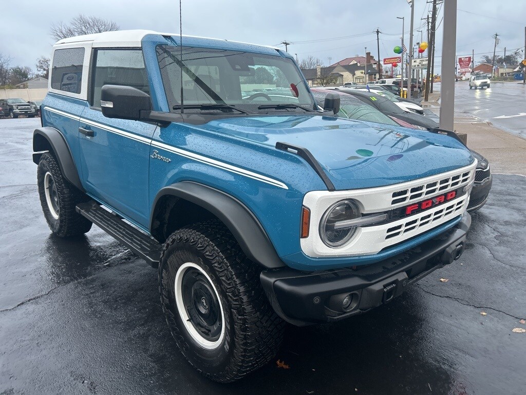 2024 Ford Bronco Heritage Limited First Edition photo 2