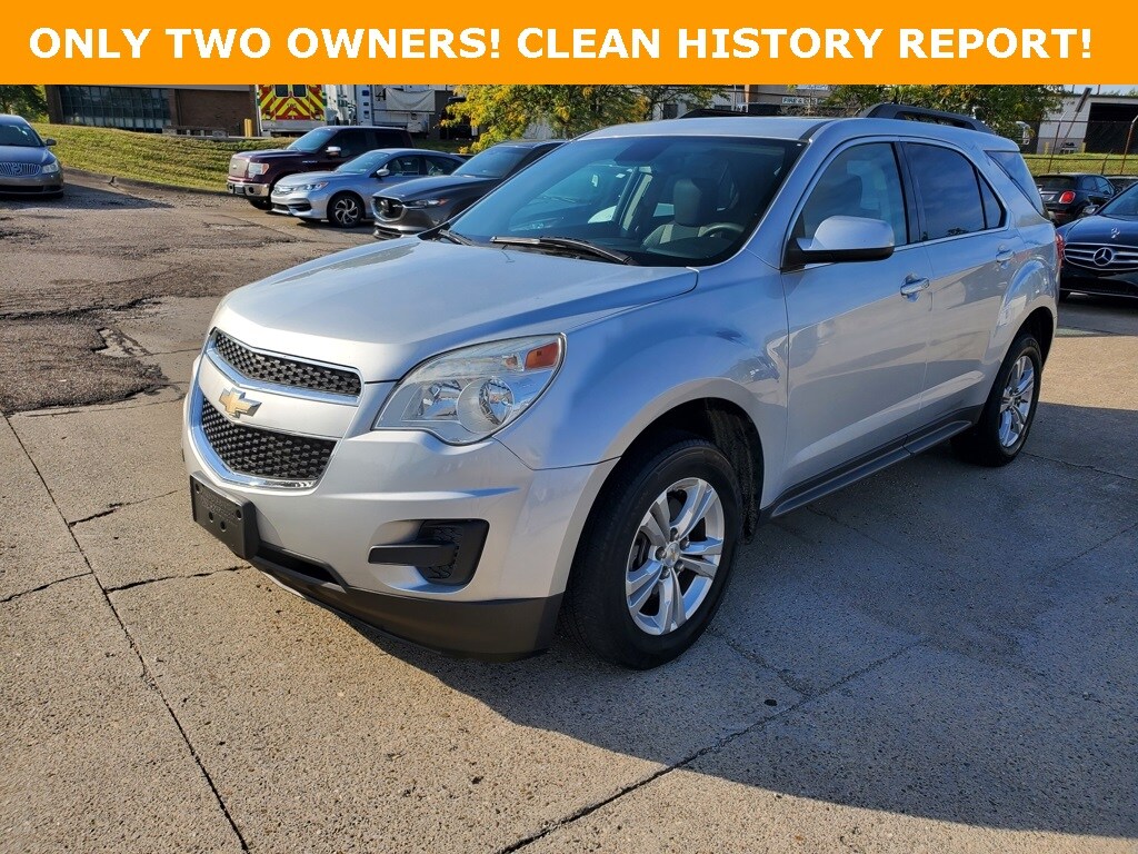 2015 Chevrolet Equinox LT photo 2