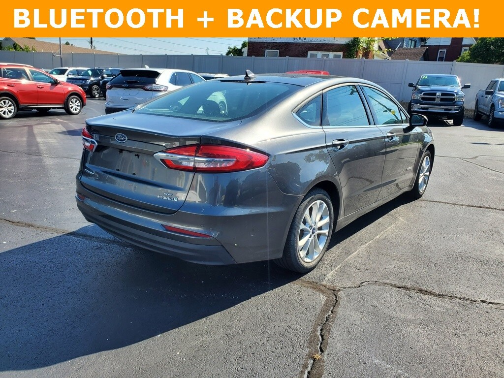 2019 Ford Fusion Hybrid SE photo 4