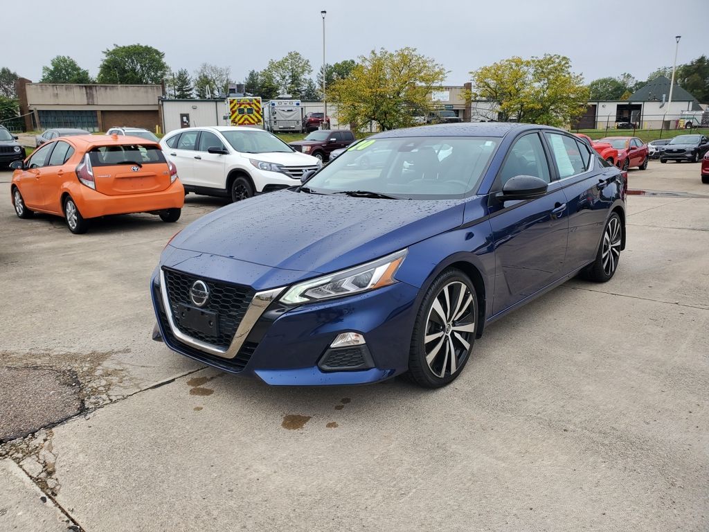 2020 Nissan Altima 2.5 SR photo 2