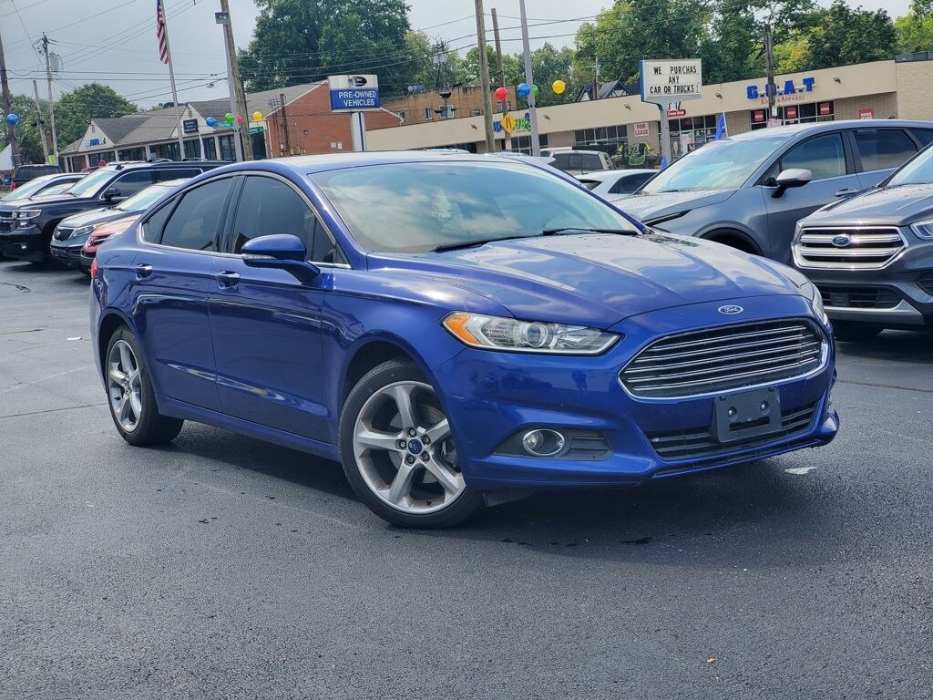 Used 2015 Ford Fusion SE Sedan