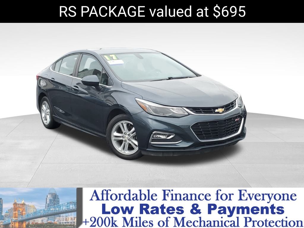 2017 Chevrolet Cruze LT's photo