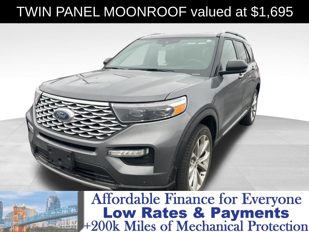 2021 Ford Explorer Platinum's photo