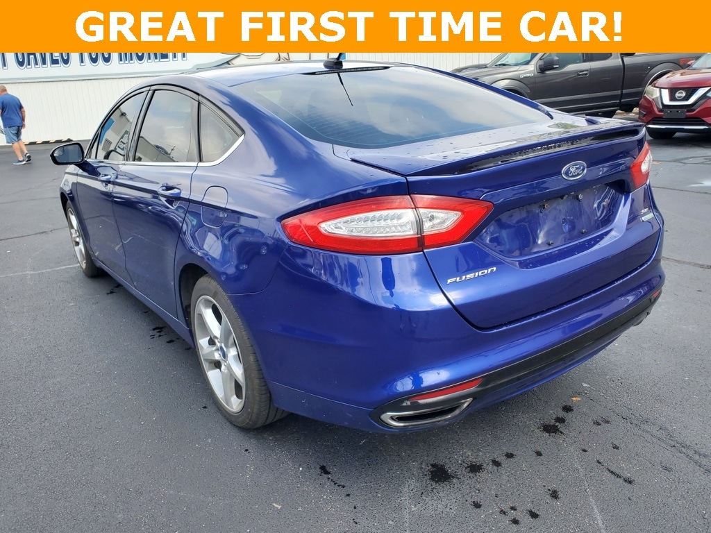 Used 2015 Ford Fusion SE Sedan