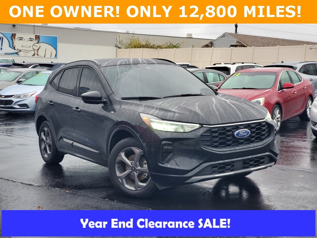 2024 Ford Escape ST-Line's photo