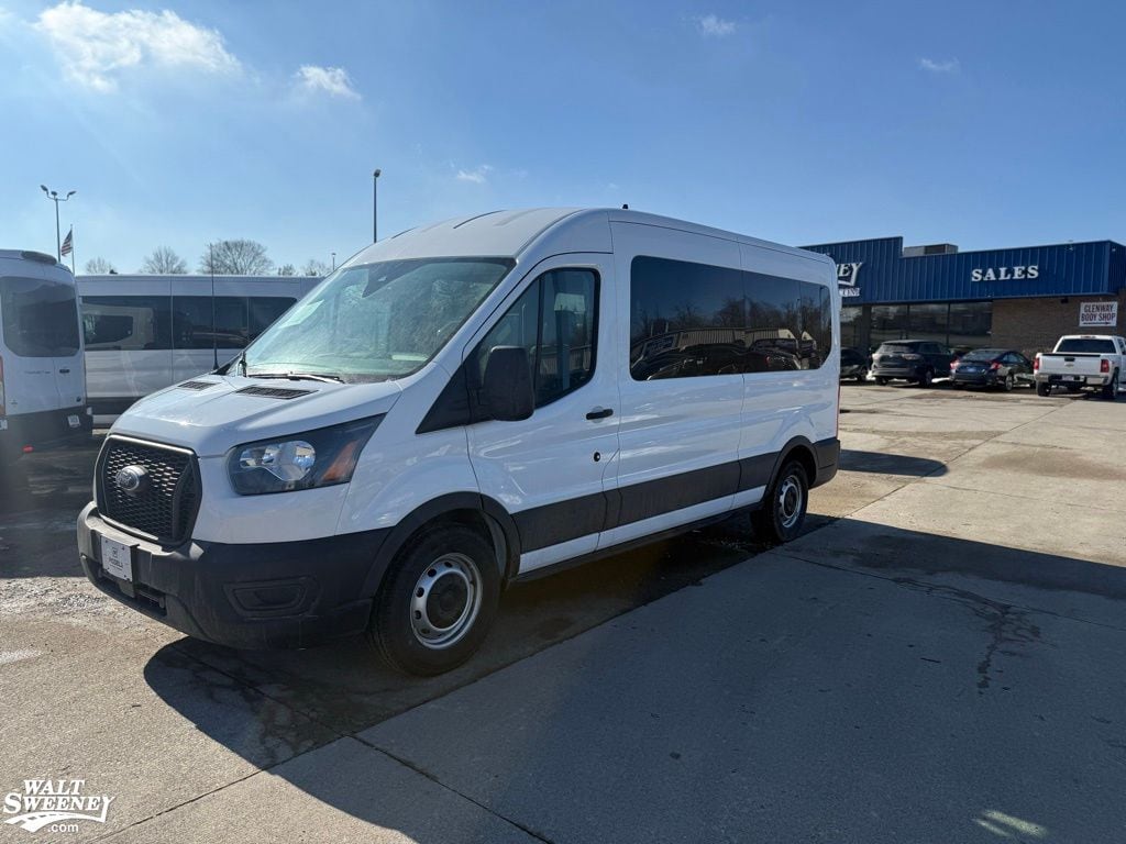 2023 Ford Transit Passenger Van XL - Photo 3