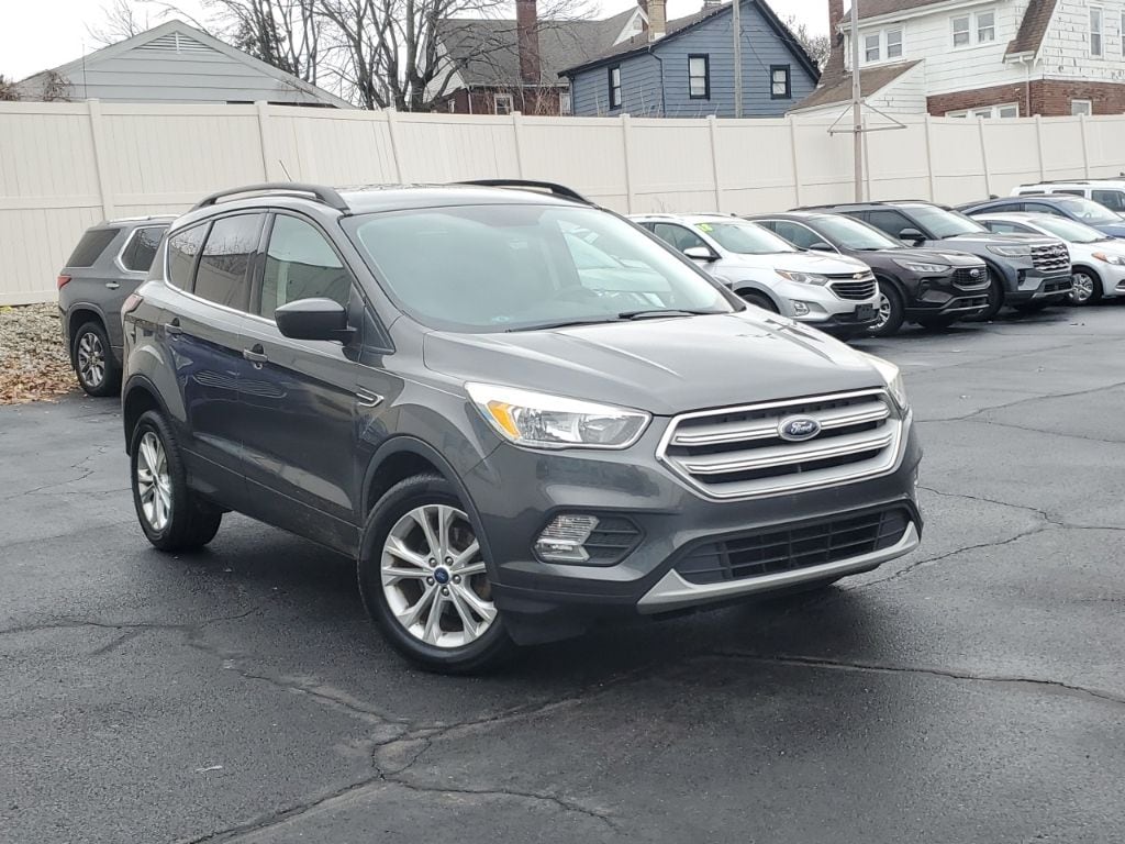 2018 Ford Escape SE's photo
