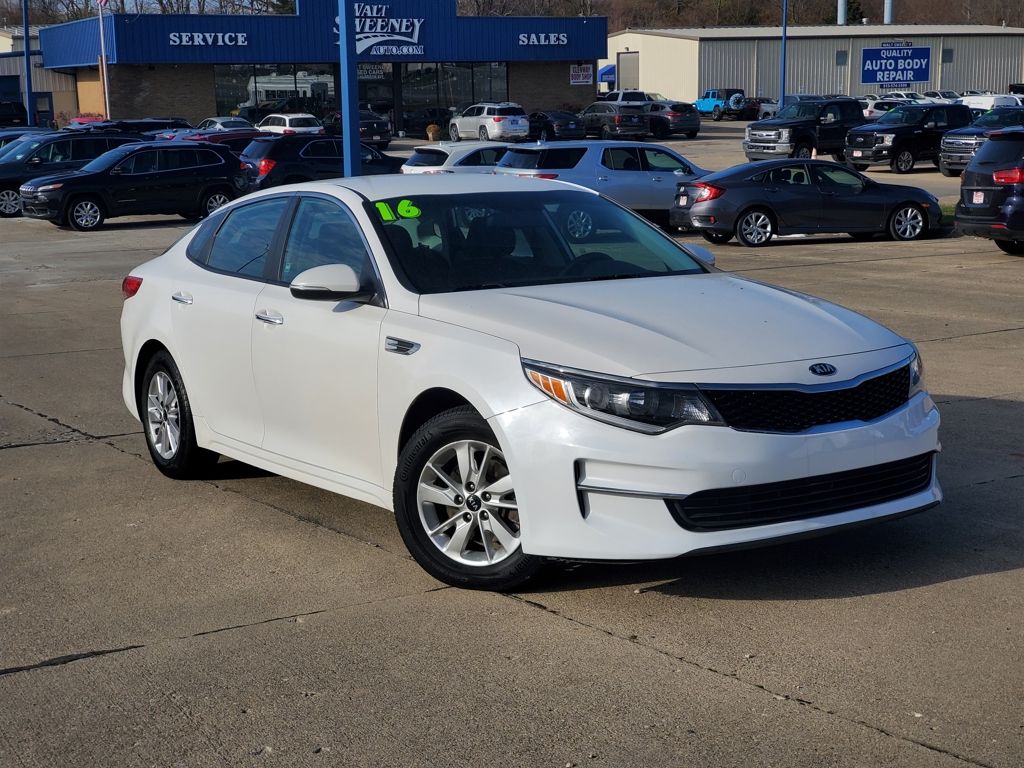 2016 Kia Optima LX's photo