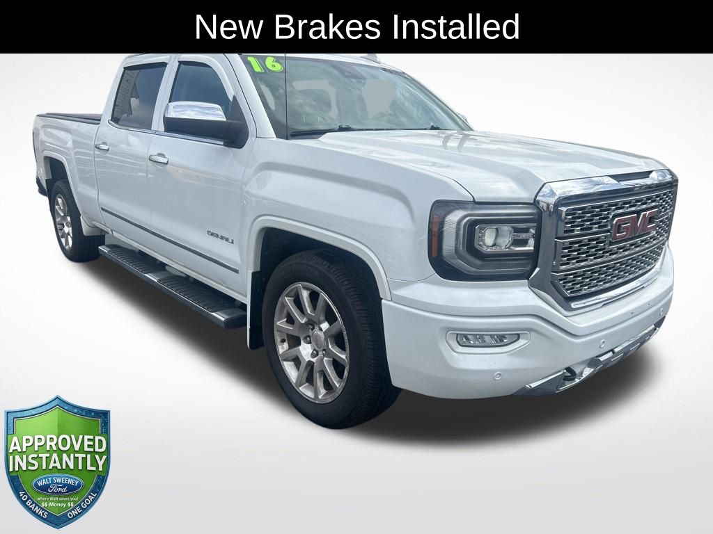 2016 GMC Sierra 4WD Crew Cab Short Box's photo