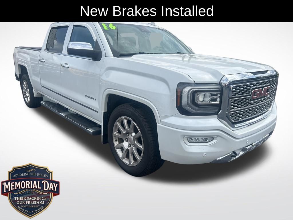 2016 GMC Sierra 4WD Crew Cab Short Box's photo