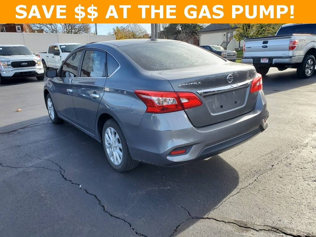 2019 Nissan Sentra SV photo 2