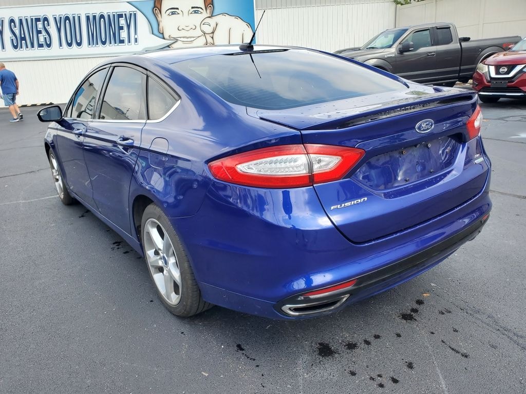 Used 2015 Ford Fusion SE Sedan