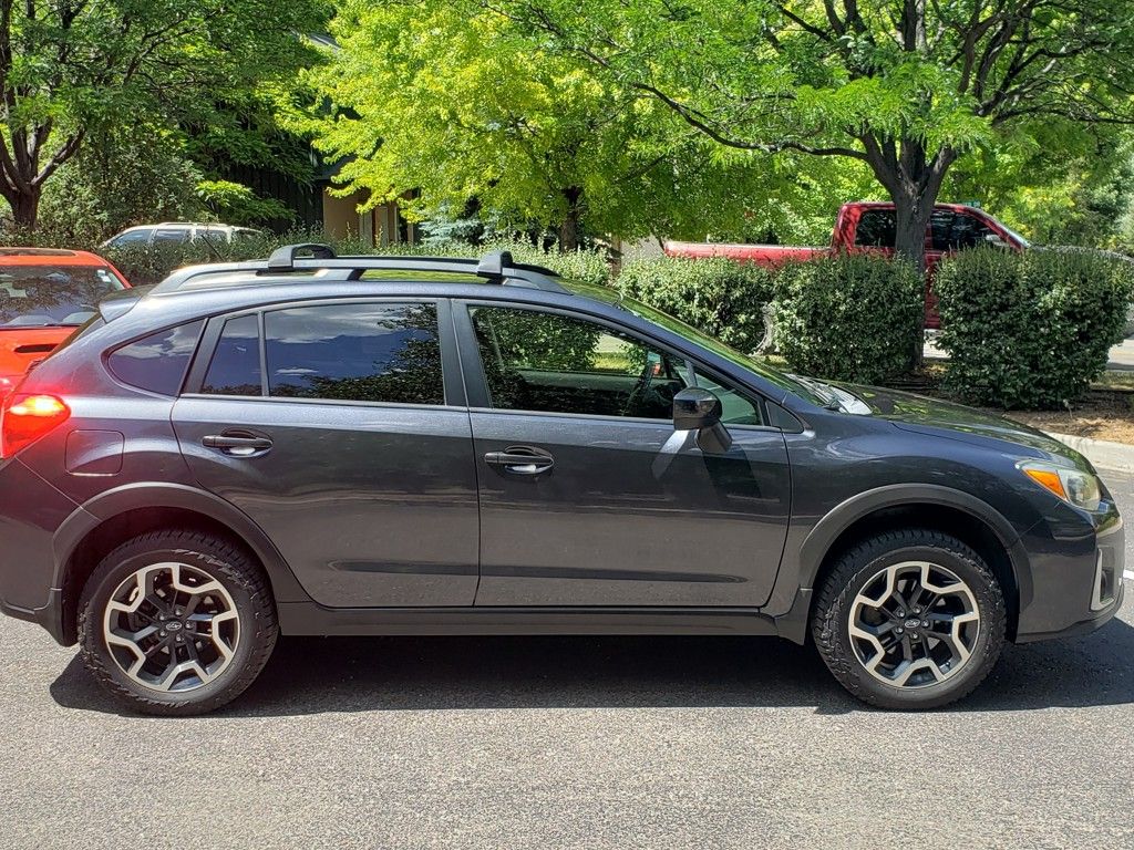 Used 2017 Subaru Crosstrek Premium with VIN JF2GPABC1HH239059 for sale in Glenwood Springs, CO