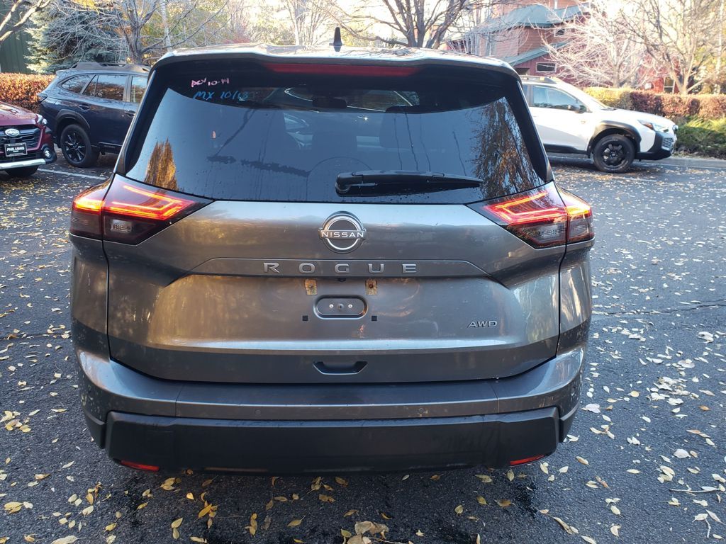 2024 Nissan Rogue S photo 4